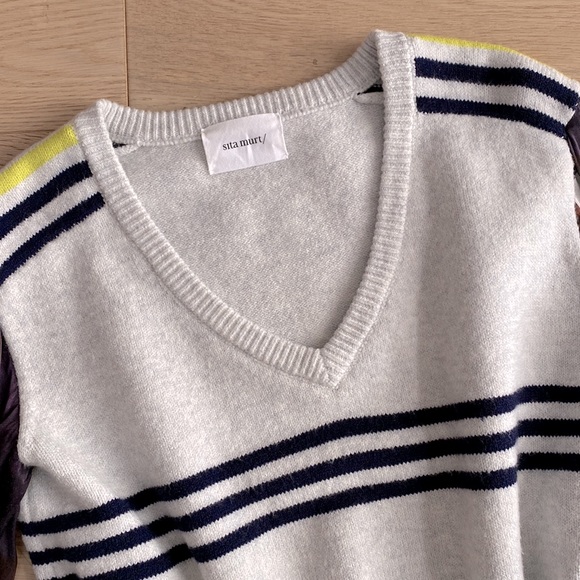 Anthropologie | Long Sleeve Sweater Blouse | Floral Stripe - Picture 4 of 6